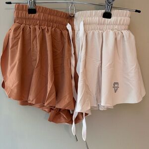 Kenzia Women's Tan and Cream Skorts